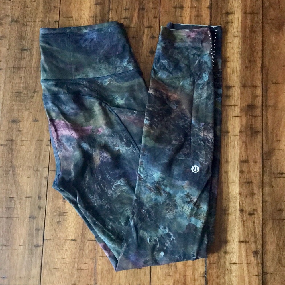 Lululemon Nebula Fast & Frees